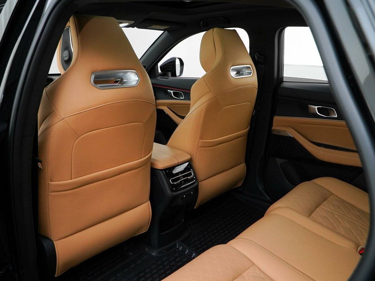 Changan UNI-K с пробегом — 2024 год. Фото: #10