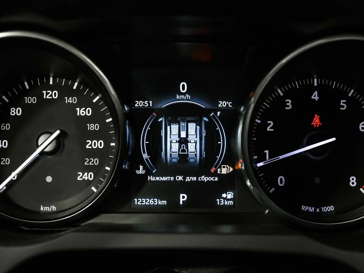 Land Rover Range Rover Evoque с пробегом — 2015 год. Фото: #9