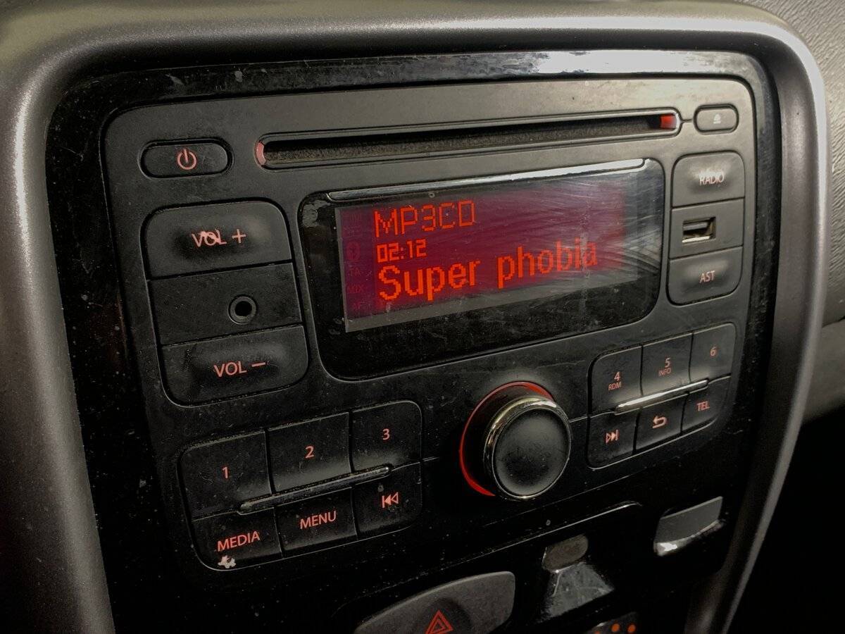 Renault Duster с пробегом — 2013 год. Фото: #13