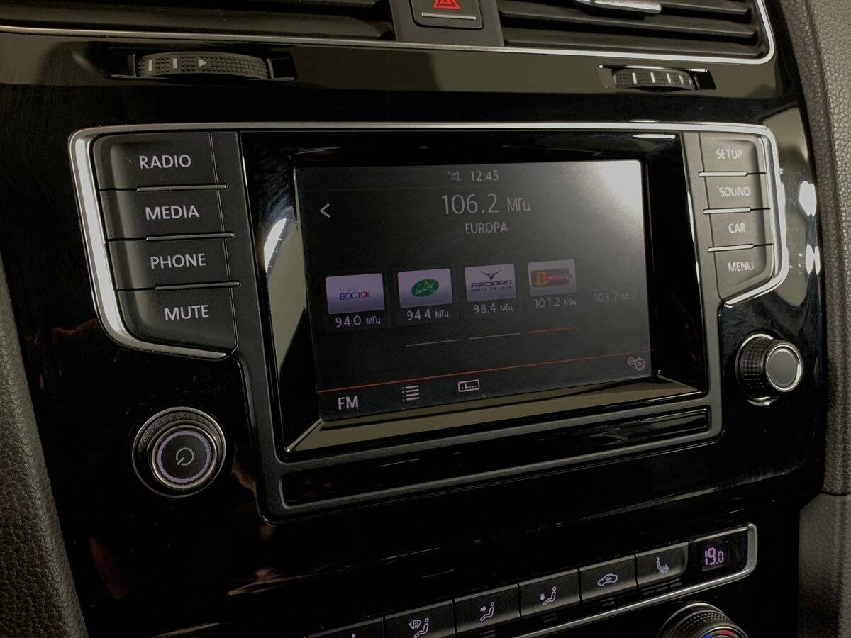 Volkswagen Golf с пробегом — 2013 год. Фото: #14