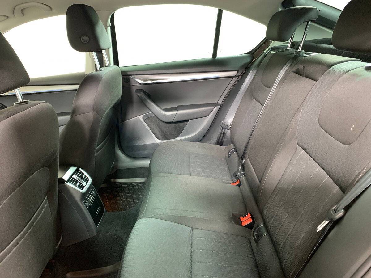 Skoda Octavia с пробегом — 2018 год. Фото: #17