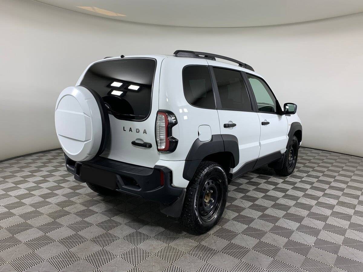Lada (ВАЗ) Niva с пробегом — 2024 год. Фото: #4