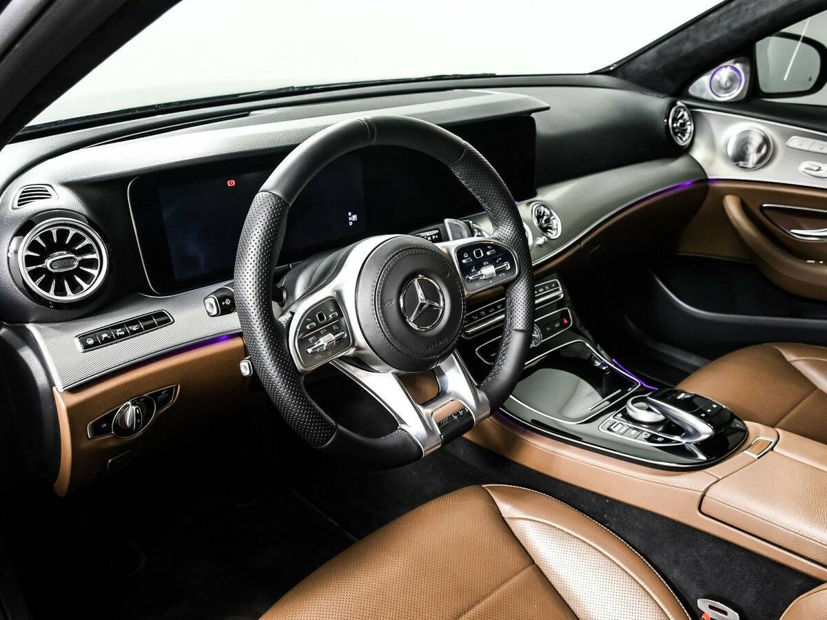 Mercedes-Benz E-Класс с пробегом — 2017 год. Фото: #12