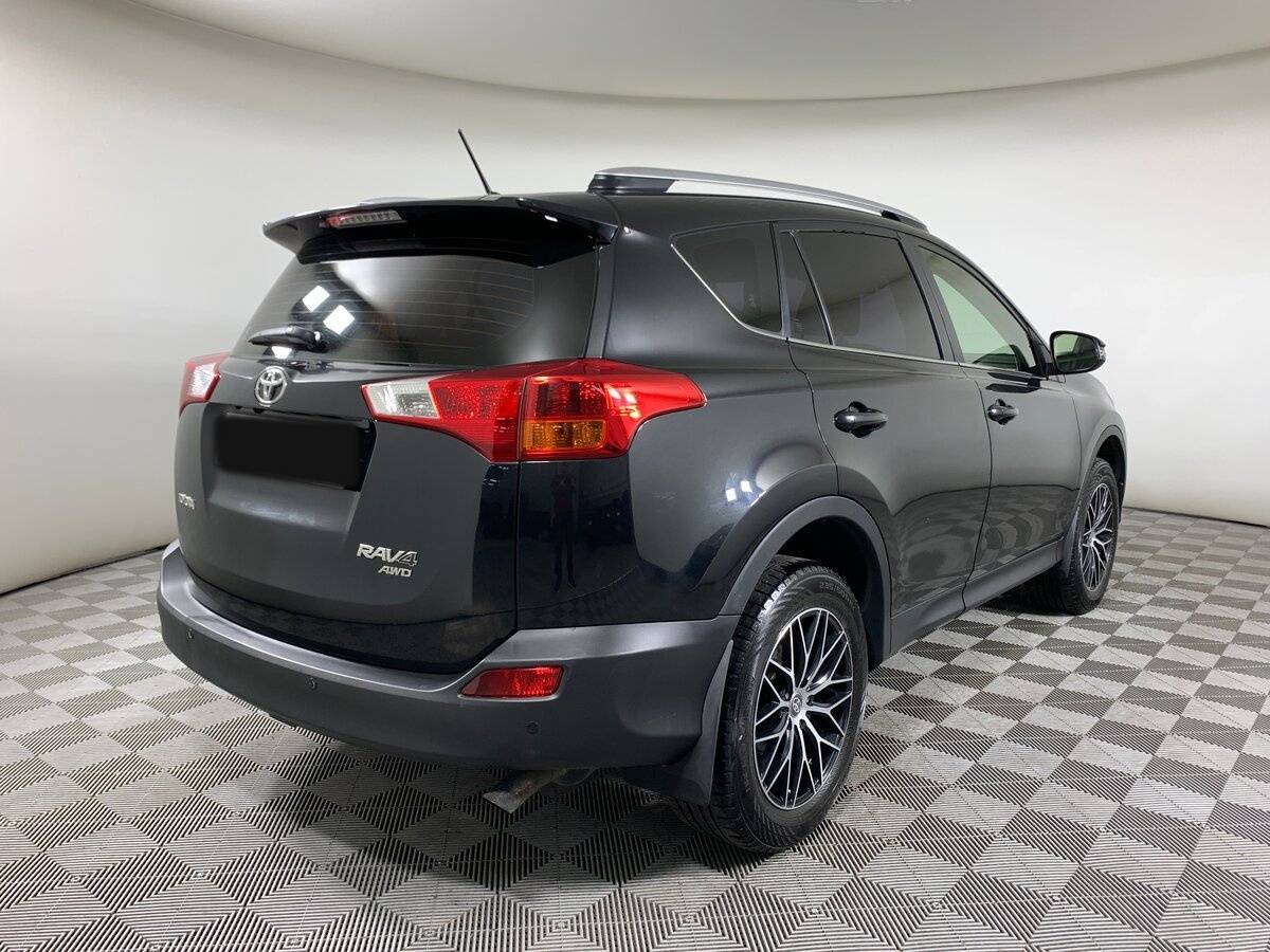 Toyota RAV4 с пробегом — 2013 год. Фото: #4