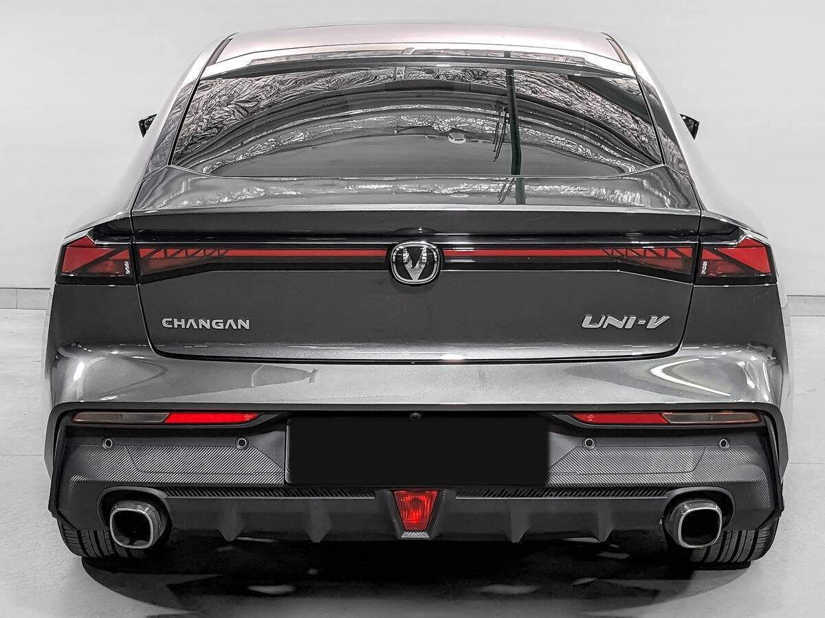 Changan UNI-V с пробегом — 2023 год. Фото: #5