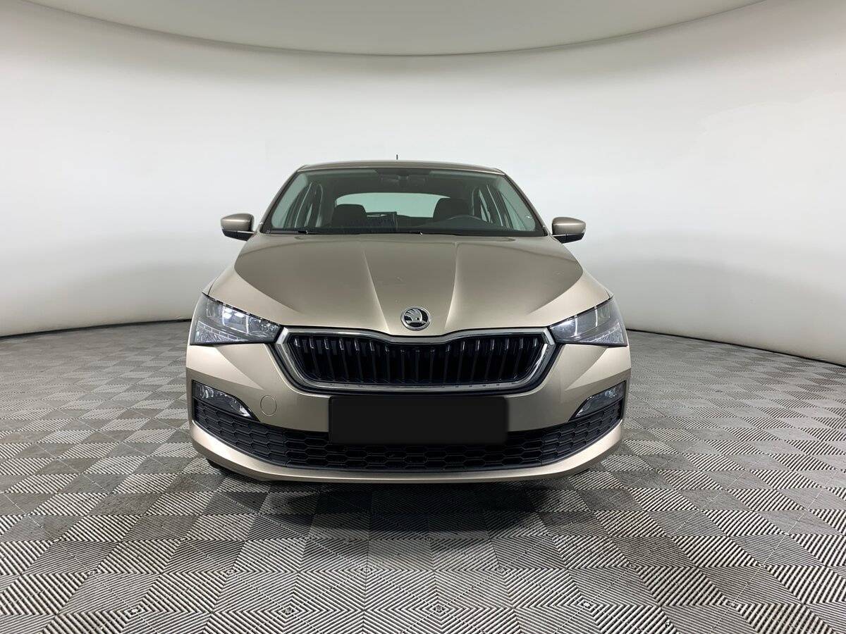 Skoda Rapid с пробегом — 2020 год. Фото: #1