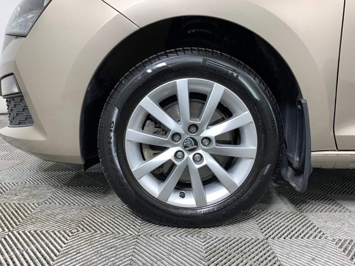 Skoda Rapid с пробегом — 2020 год. Фото: #8