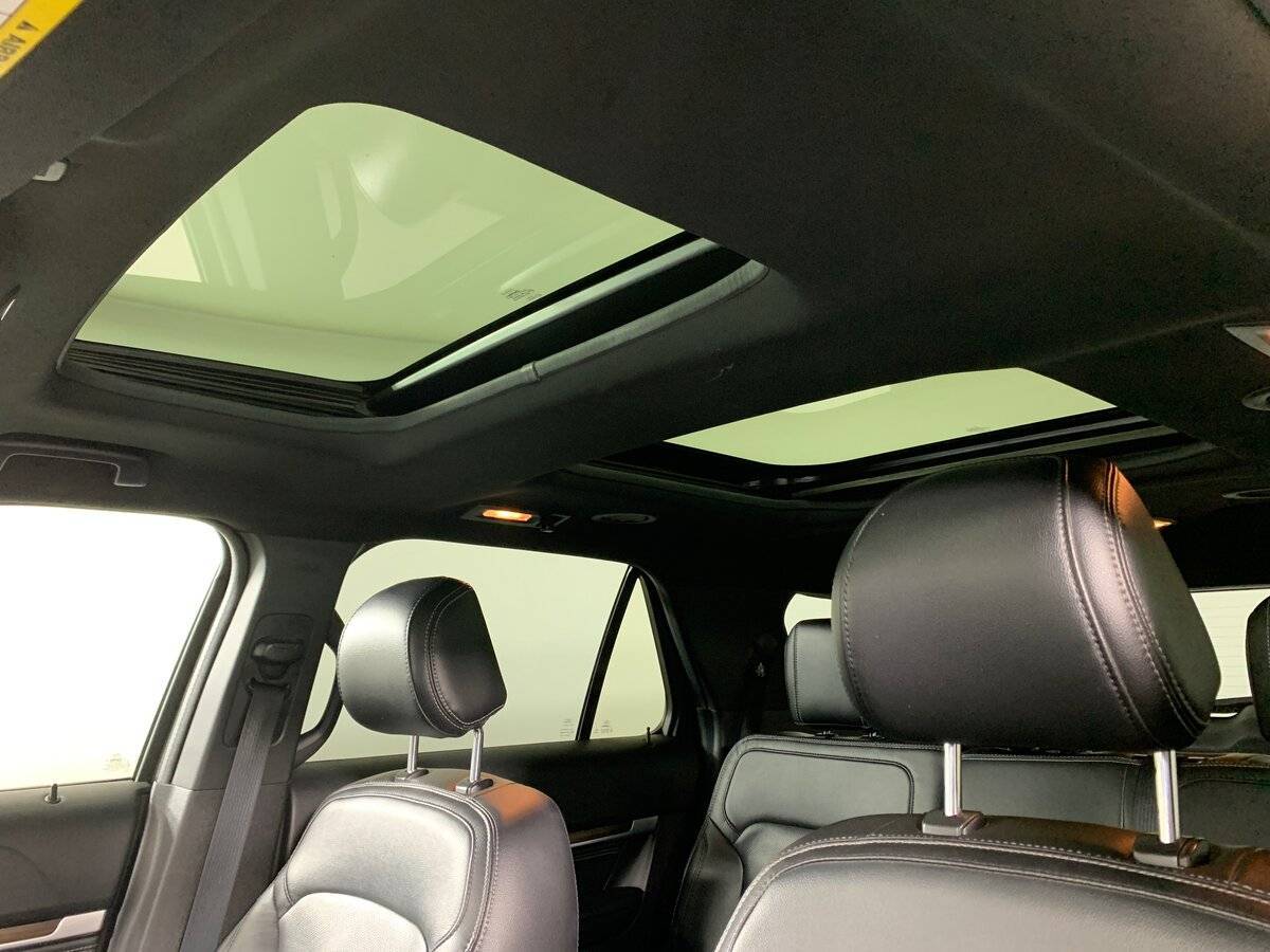 Ford Explorer с пробегом — 2017 год. Фото: #17