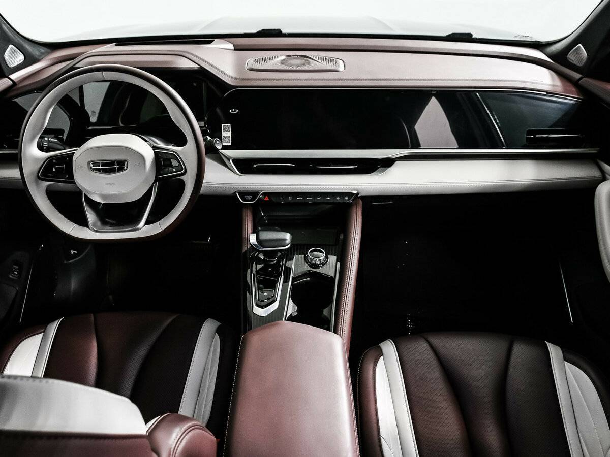 Geely Monjaro с пробегом — 2023 год. Фото: #10