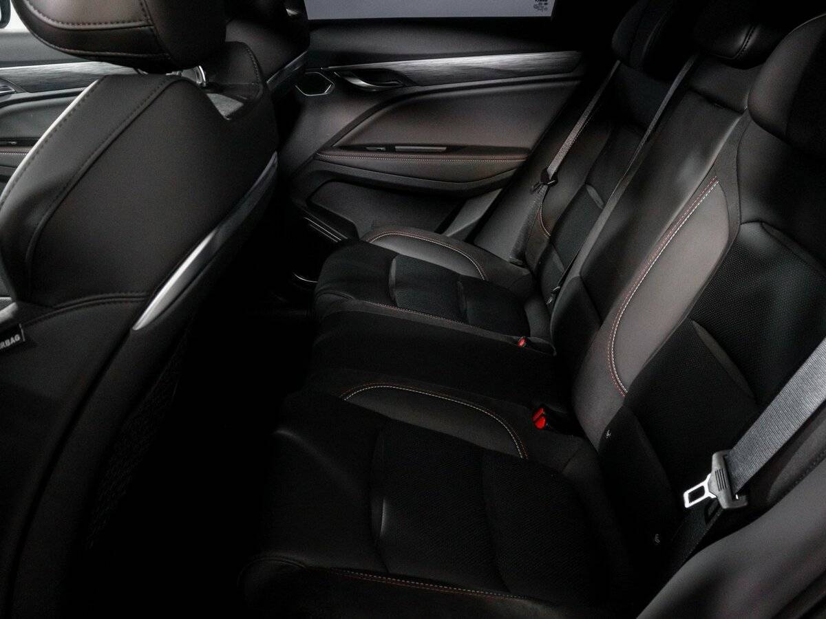 Geely Tugella с пробегом — 2024 год. Фото: #9