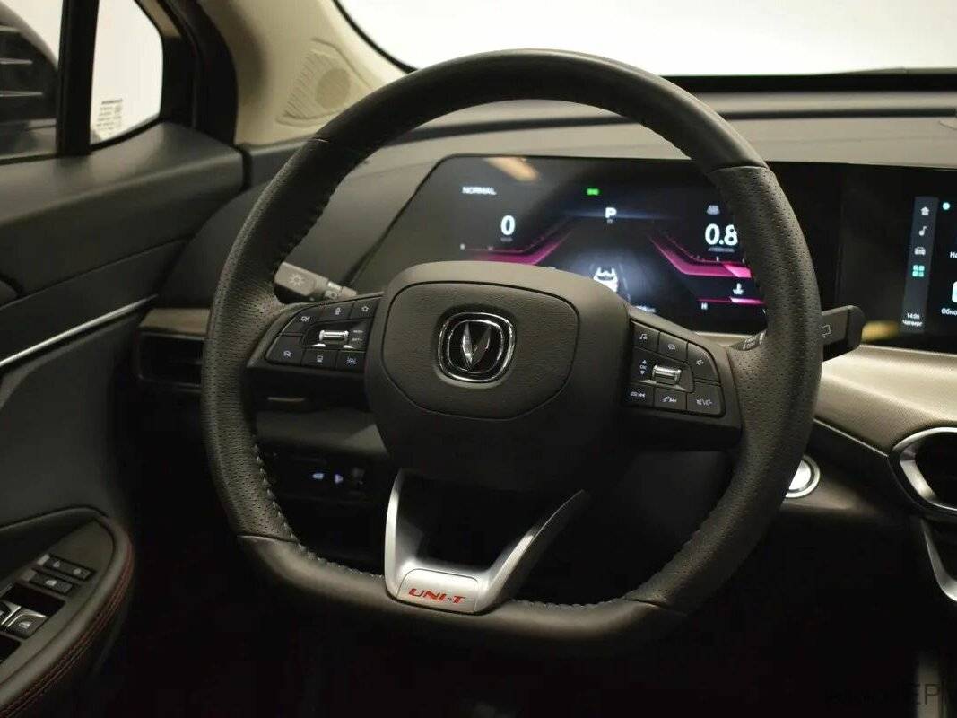 Changan UNI-T с пробегом — 2023 год. Фото: #20