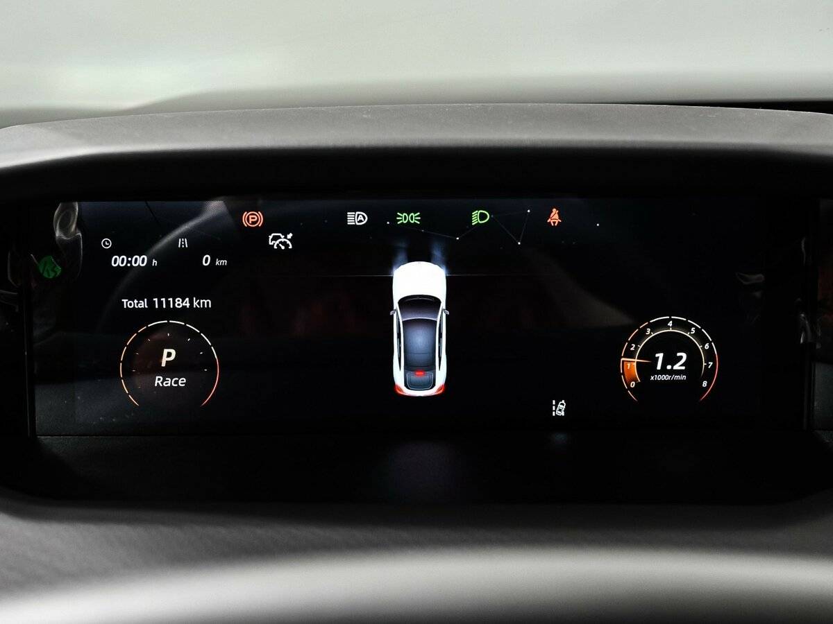 Changan UNI-V с пробегом — 2024 год. Фото: #9