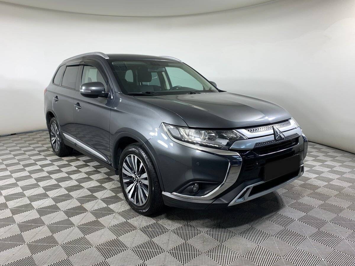 Mitsubishi Outlander с пробегом — 2019 год. Фото: #2