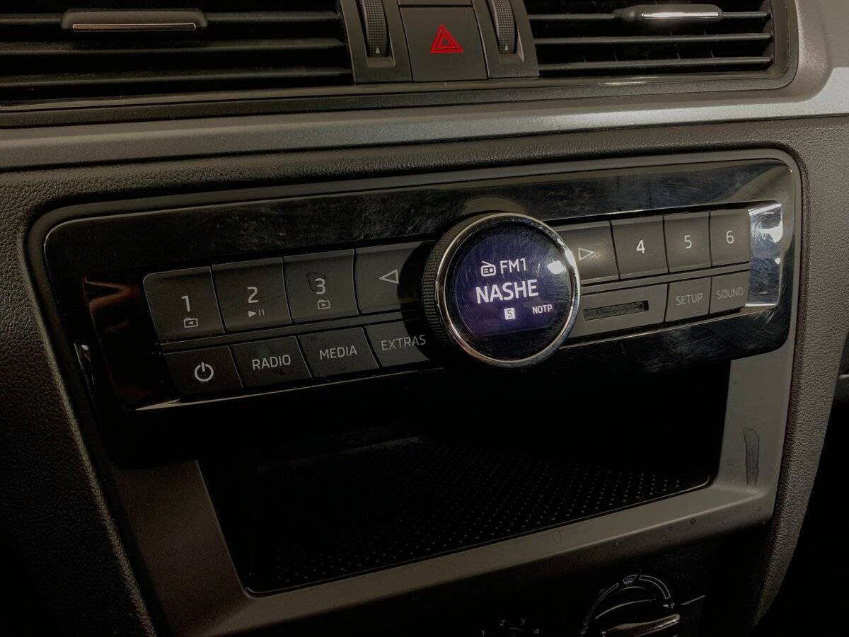 Skoda Rapid с пробегом — 2018 год. Фото: #13