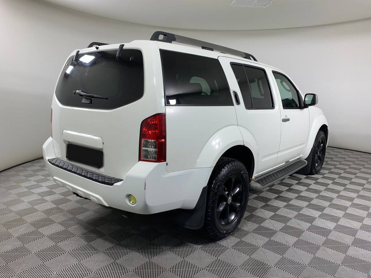 Nissan Pathfinder с пробегом — 2013 год. Фото: #4