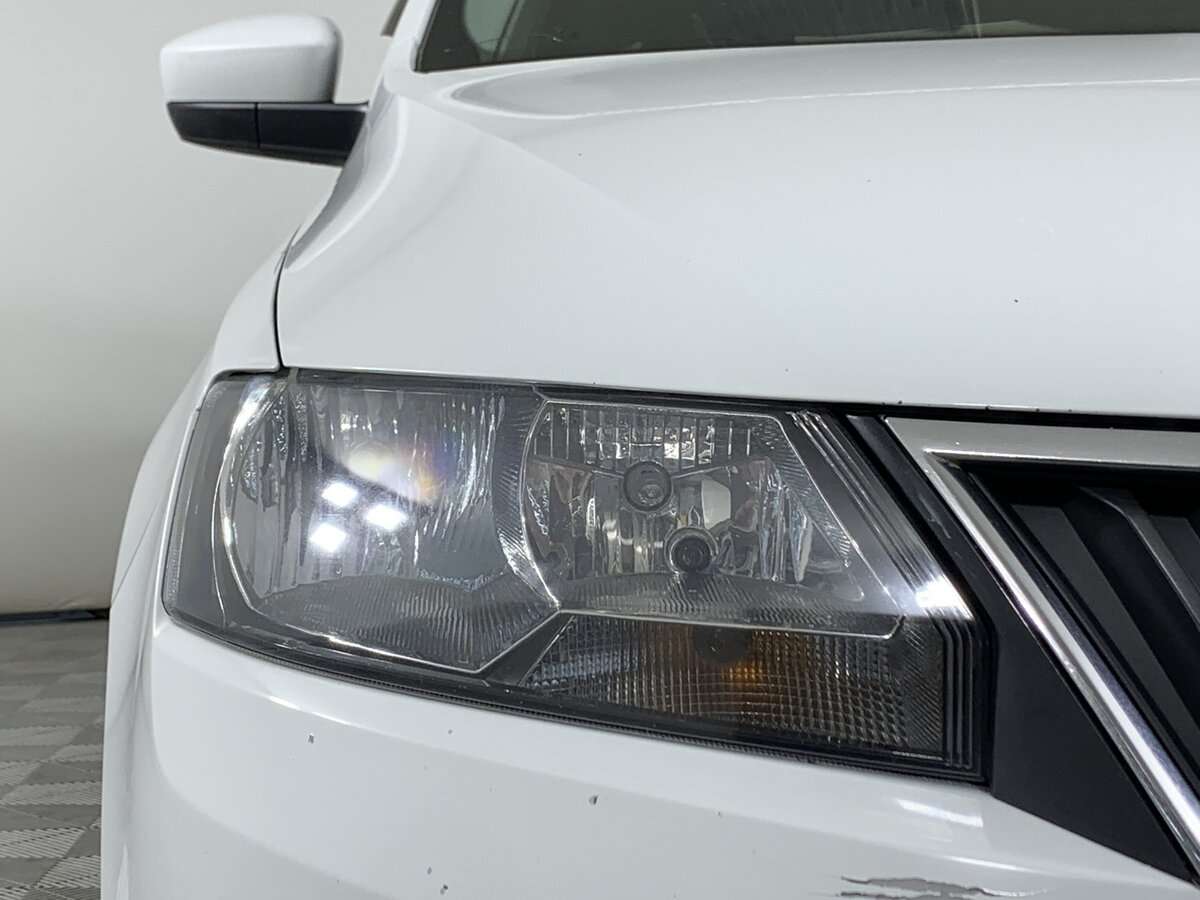 Skoda Rapid с пробегом — 2016 год. Фото: #9