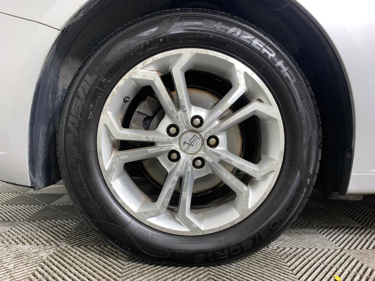 Chevrolet Cruze с пробегом — 2012 год. Фото: #8