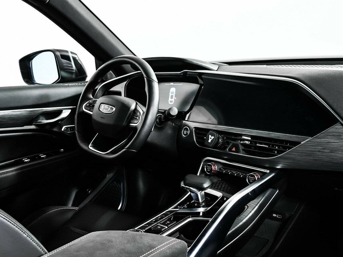 Geely Tugella с пробегом — 2023 год. Фото: #8