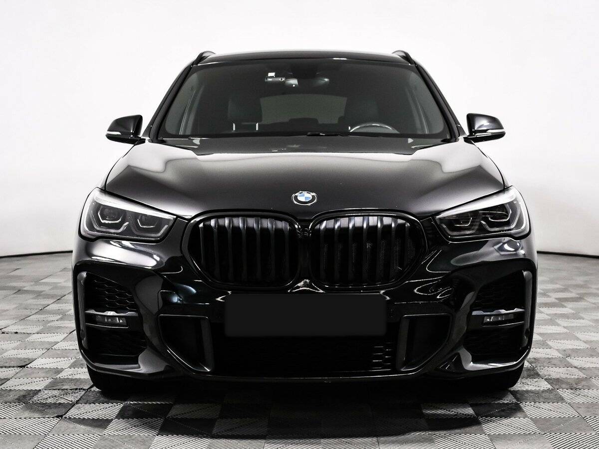 BMW X1 с пробегом — 2019 год. Фото: #1
