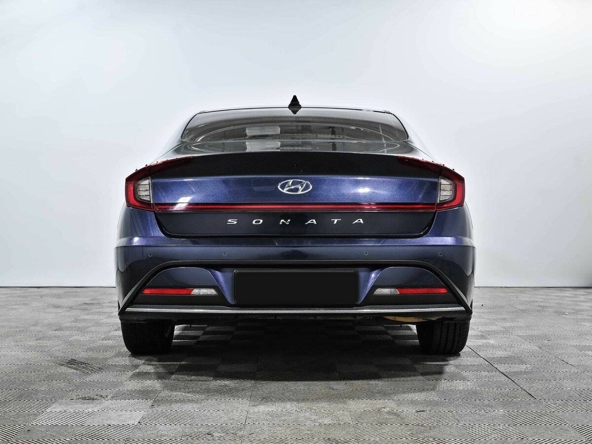 Hyundai Sonata с пробегом — 2022 год. Фото: #4