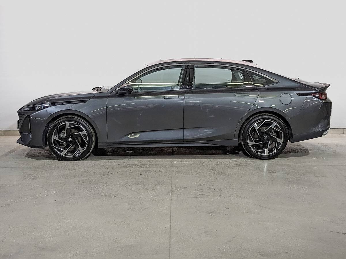 Changan Lamore с пробегом — 2023 год. Фото: #7