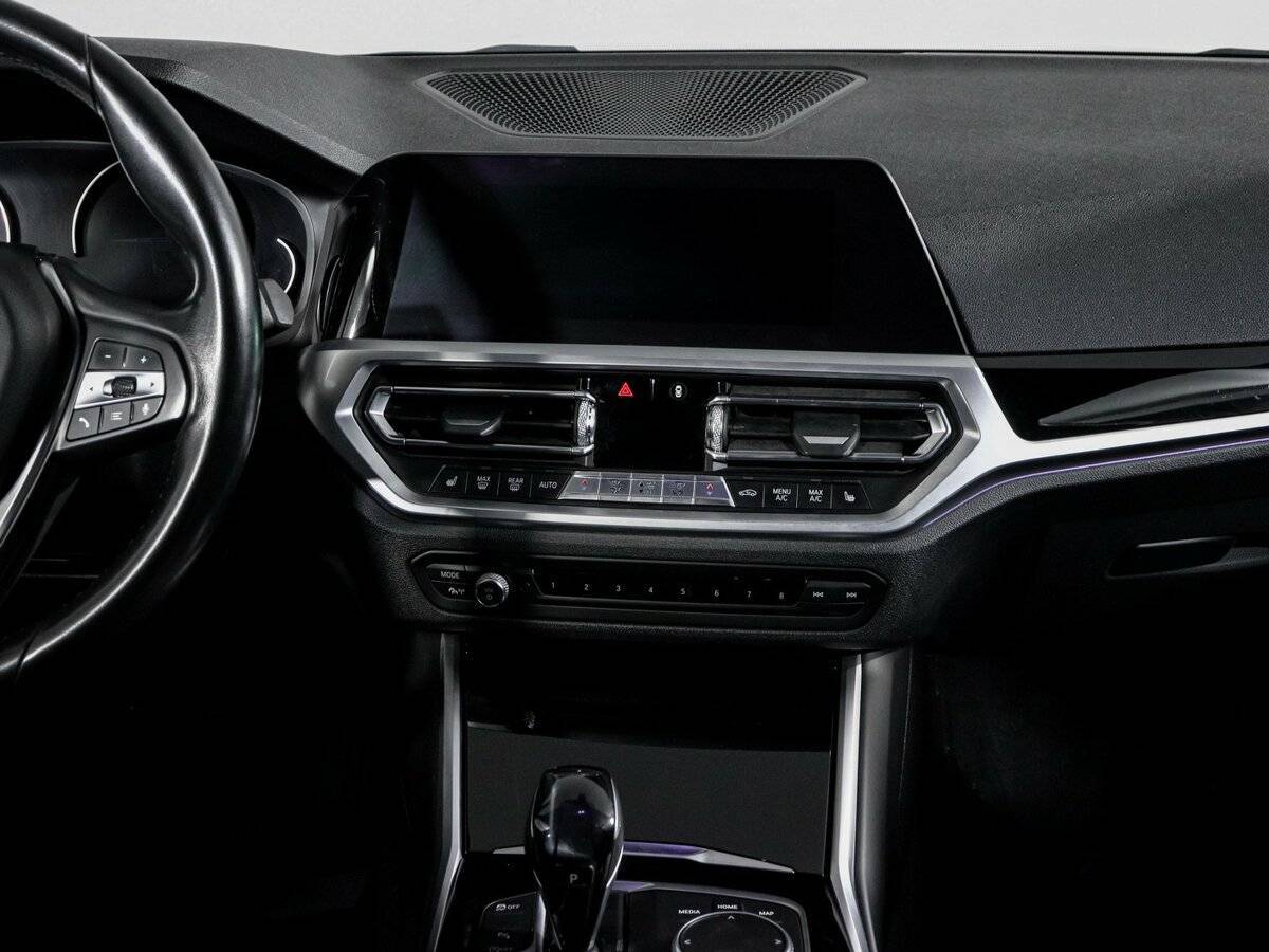 BMW 3 серии с пробегом — 2019 год. Фото: #12