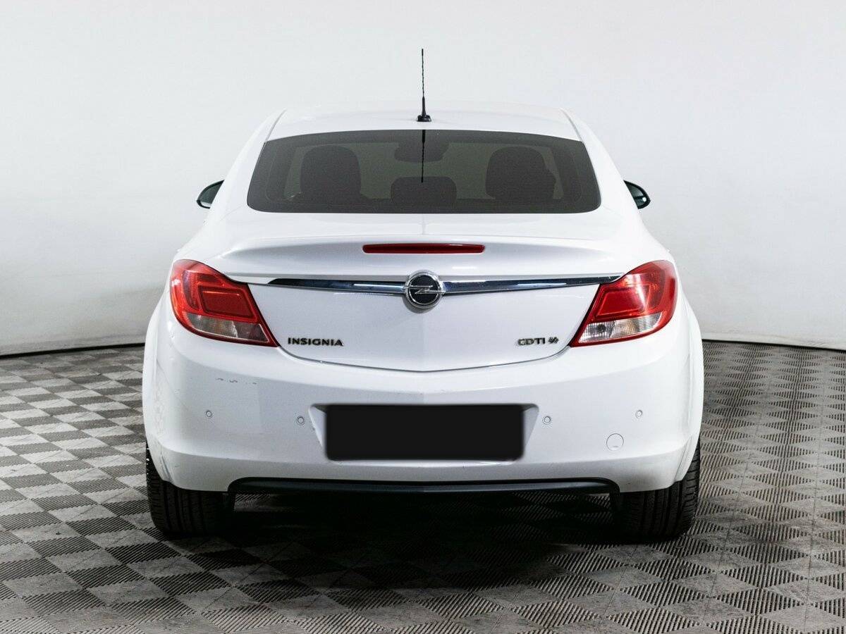 Opel Insignia с пробегом — 2012 год. Фото: #5