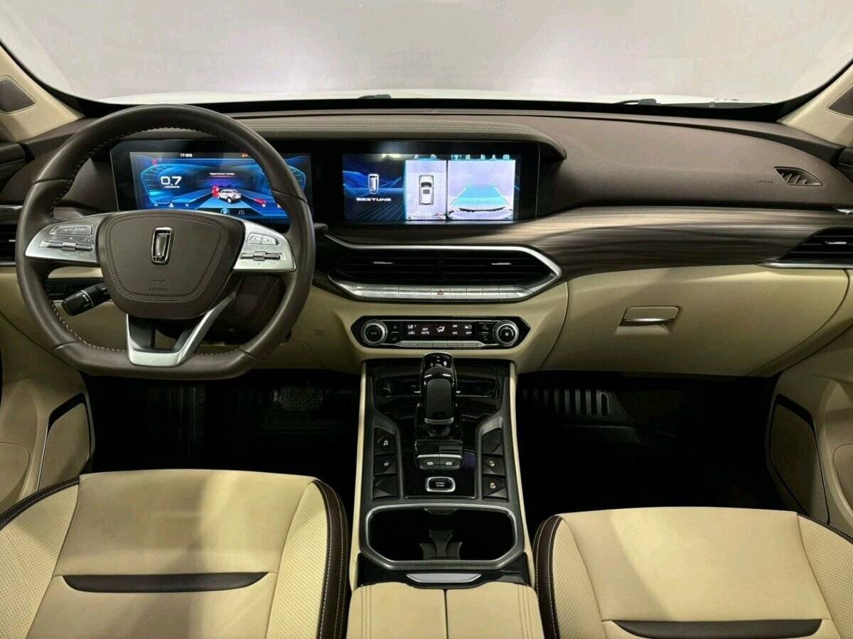 FAW Bestune T77 с пробегом — 2023 год. Фото: #9