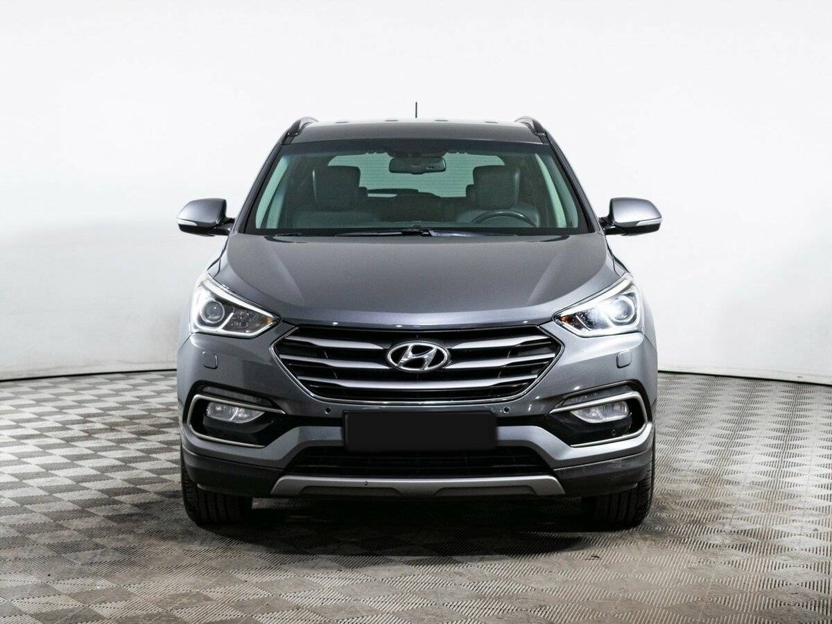 Hyundai Santa Fe с пробегом — 2016 год. Фото: #1