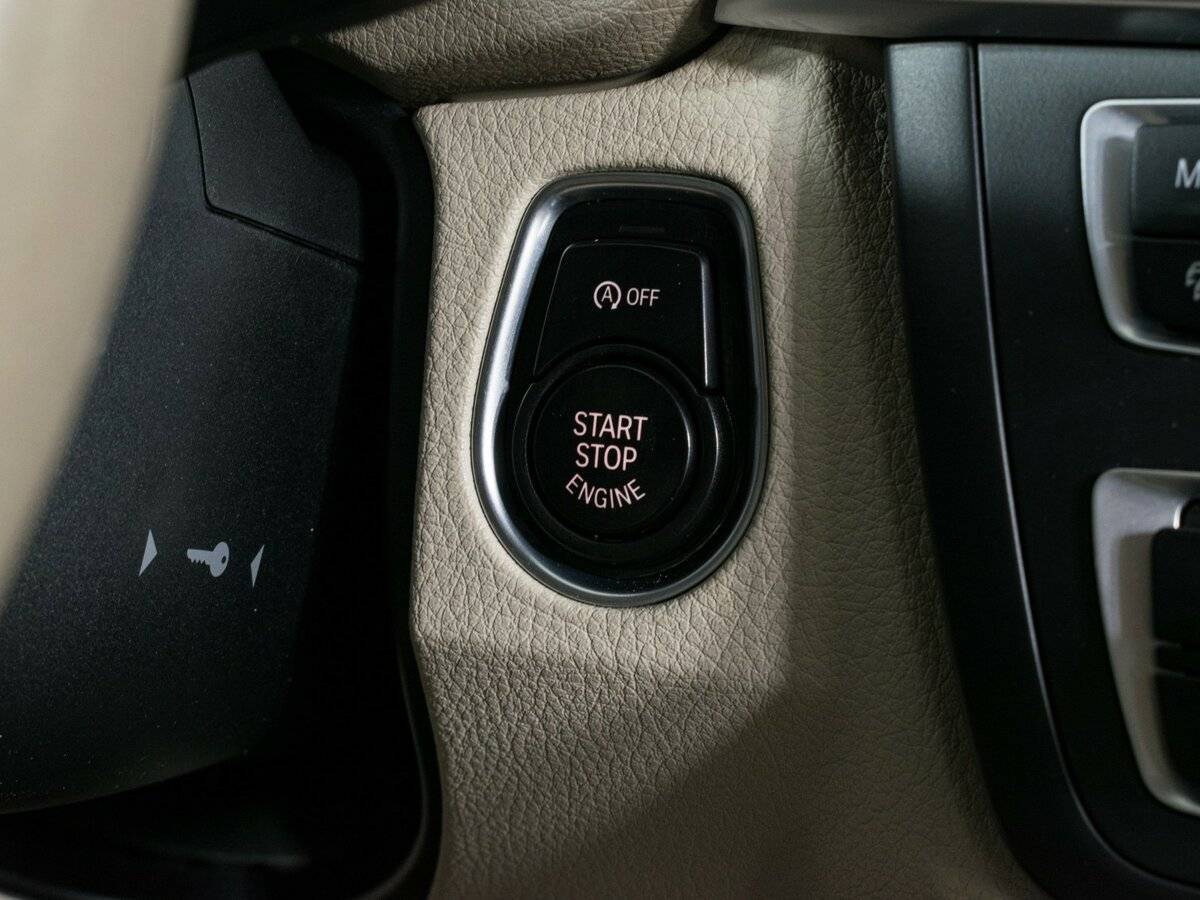 BMW 3 серии с пробегом — 2013 год. Фото: #15