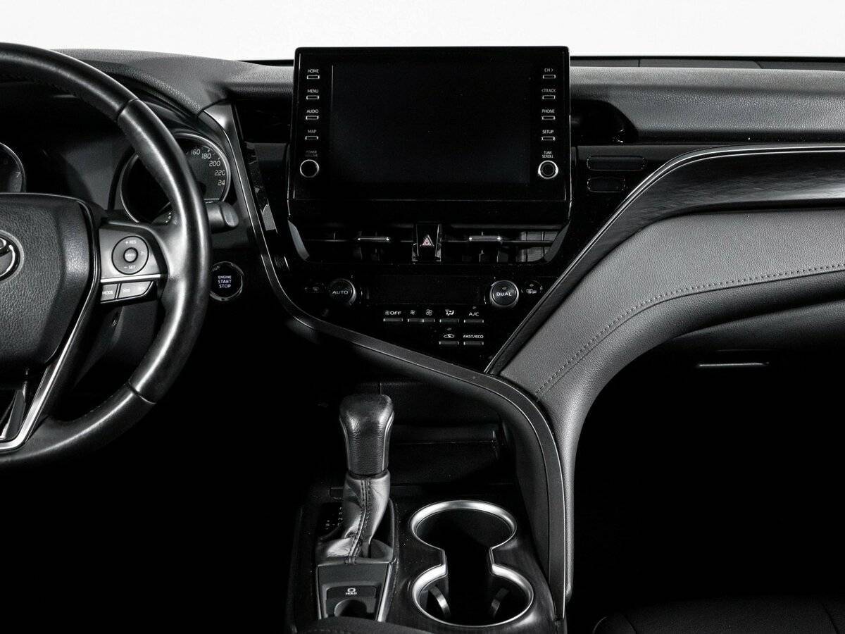 Toyota Camry с пробегом — 2021 год. Фото: #12