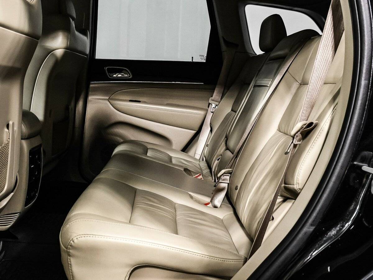 Jeep Grand Cherokee с пробегом — 2014 год. Фото: #13