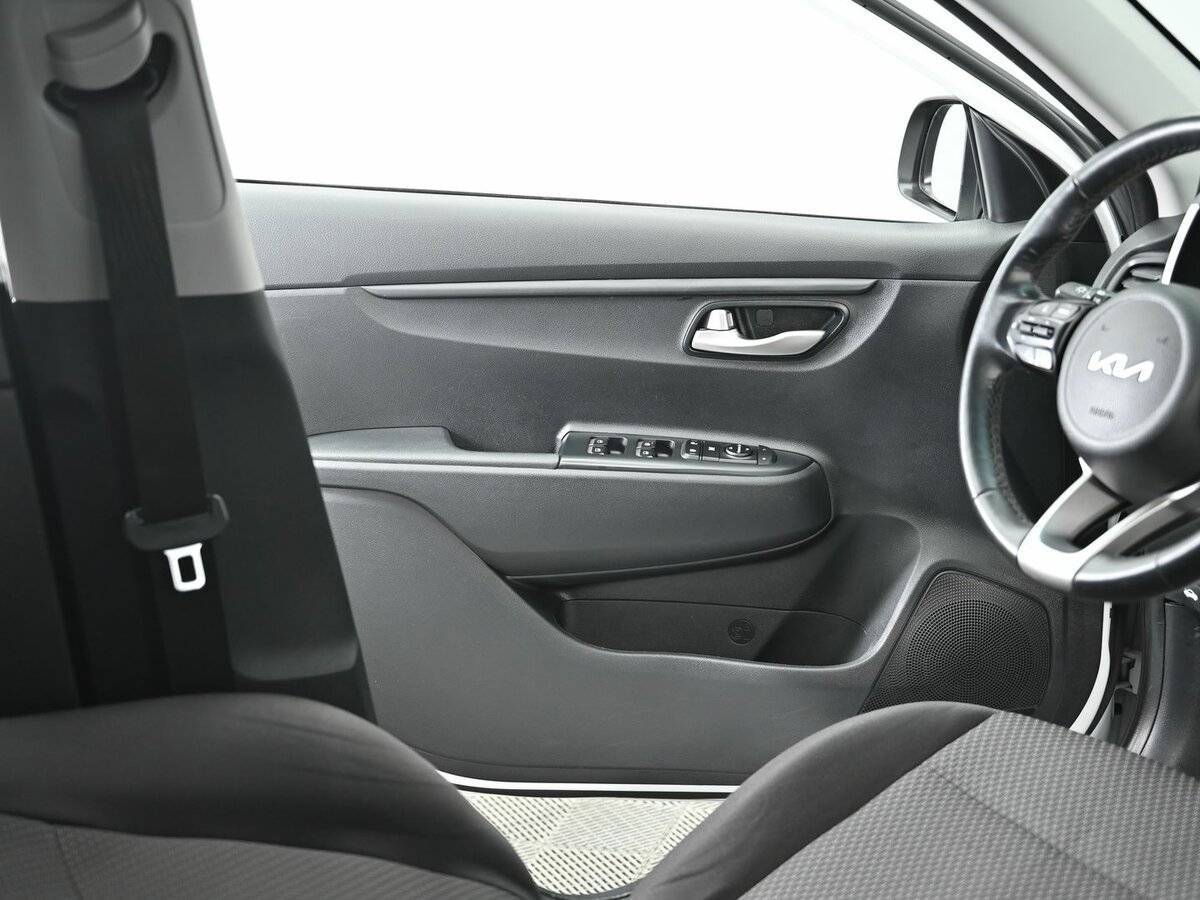 Kia Rio с пробегом — 2022 год. Фото: #5