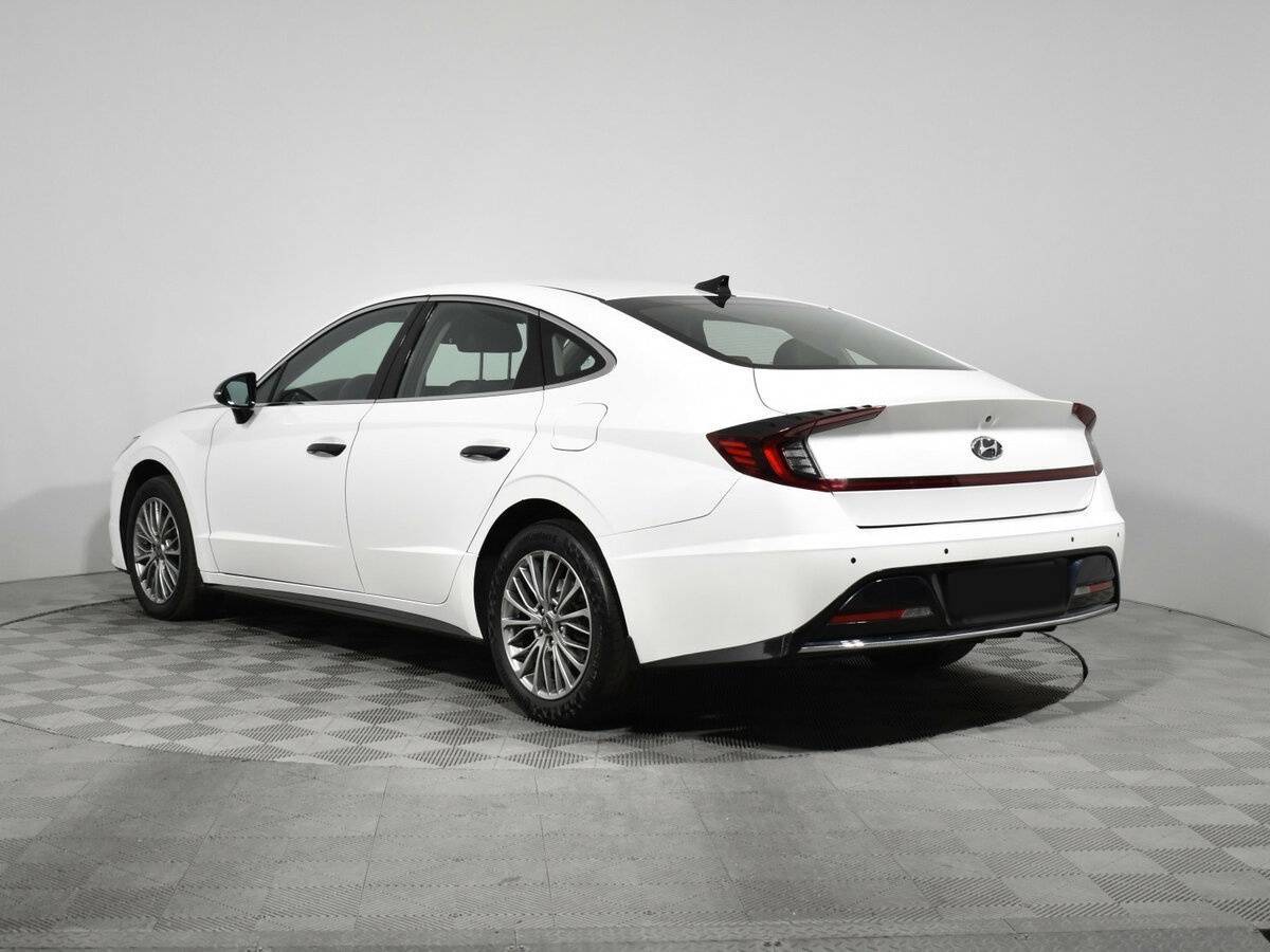 Hyundai Sonata с пробегом — 2020 год. Фото: #6