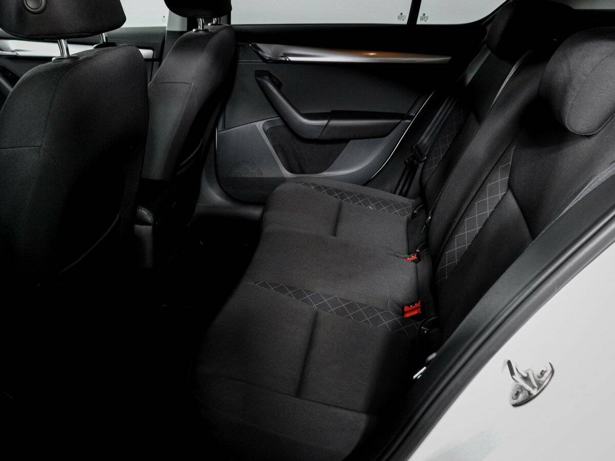 Skoda Octavia с пробегом — 2019 год. Фото: #9