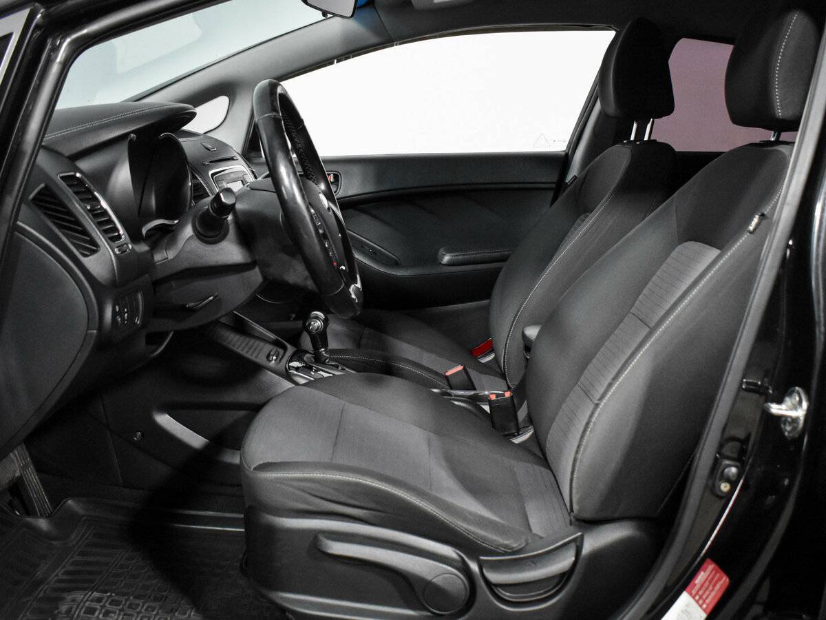 Kia Cerato с пробегом — 2018 год. Фото: #9