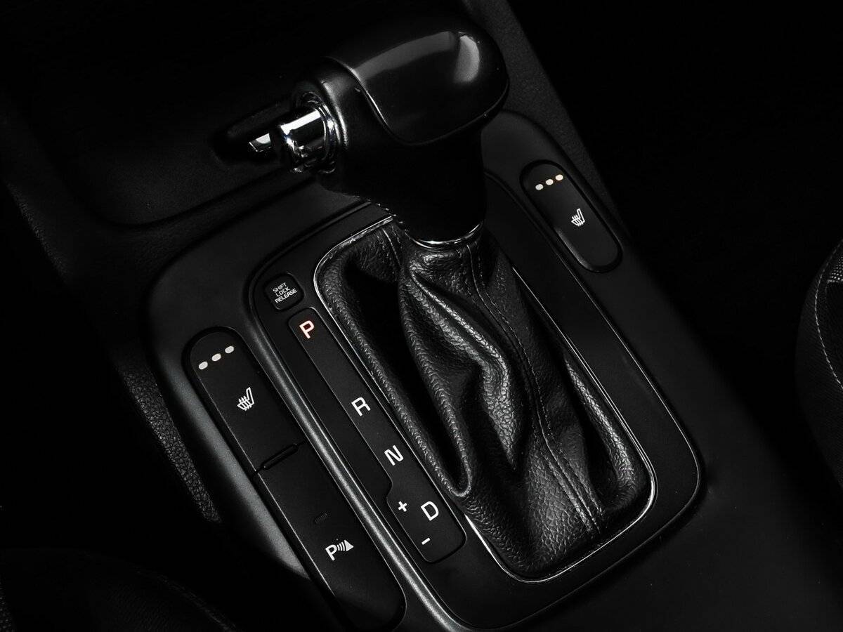 Kia Cerato с пробегом — 2015 год. Фото: #17