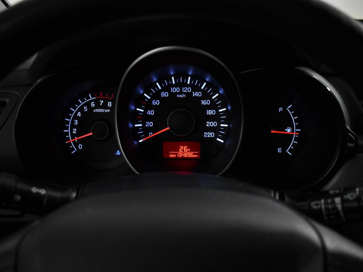 Kia Rio с пробегом — 2012 год. Фото: #15