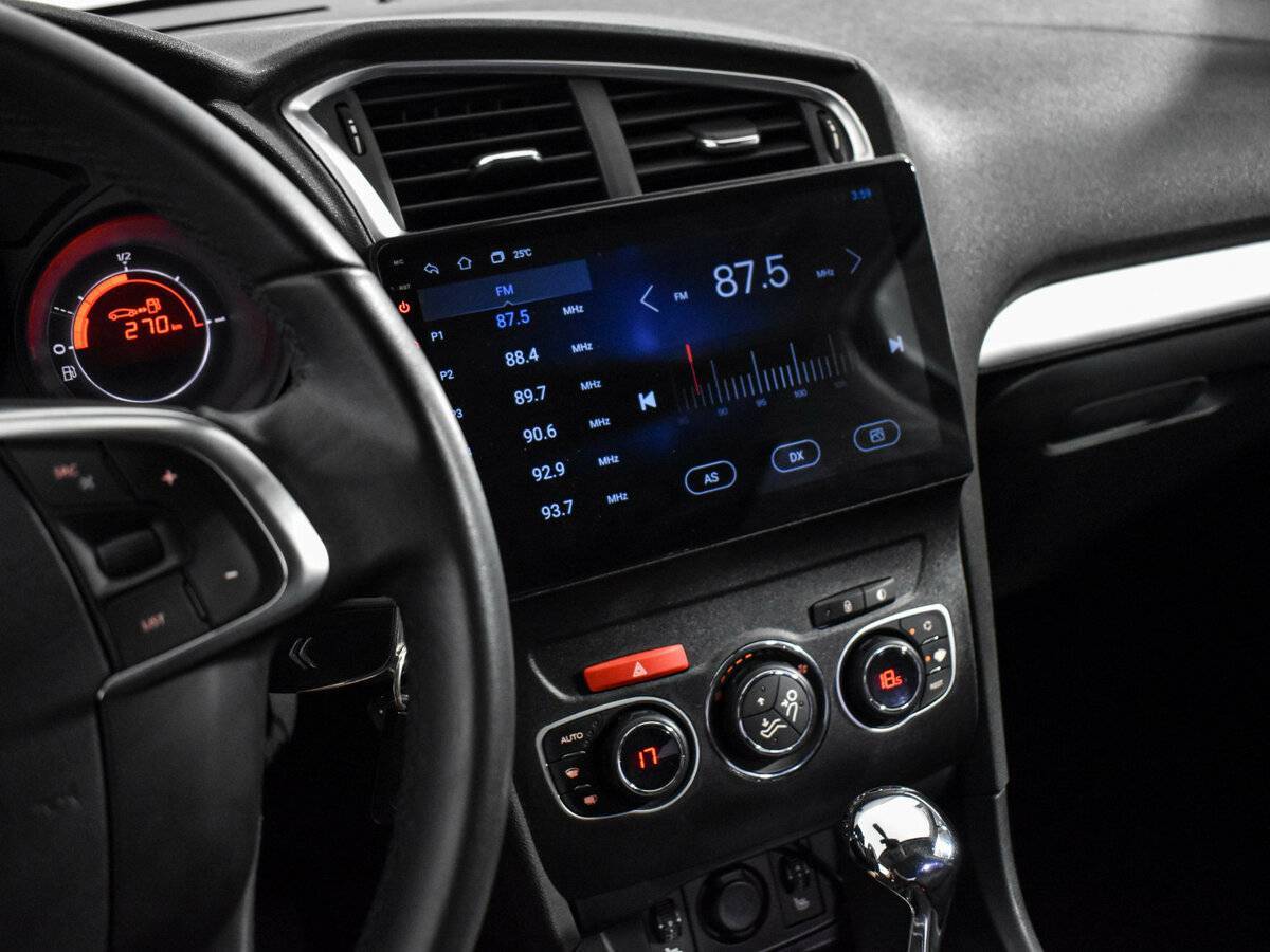 Citroen C4 с пробегом — 2015 год. Фото: #14