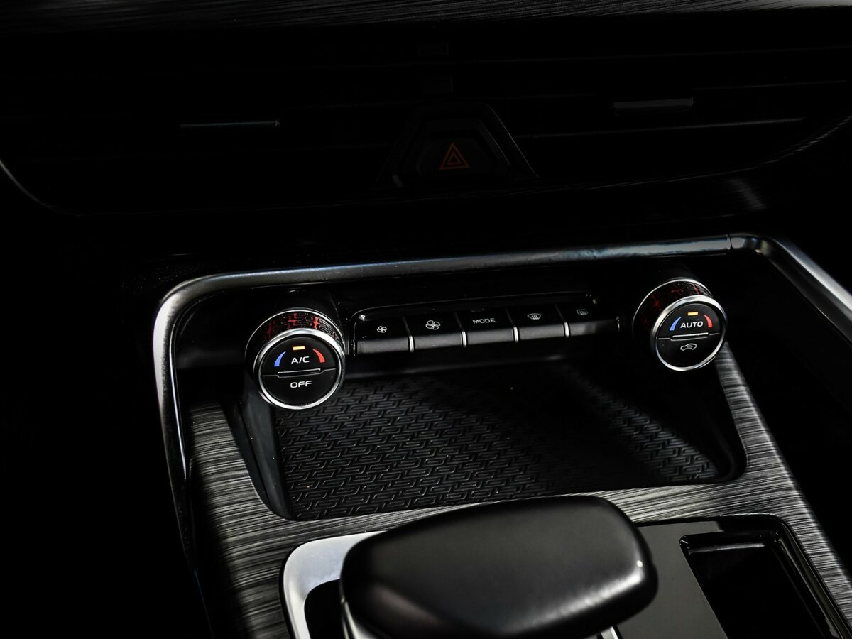 Geely Tugella с пробегом — 2022 год. Фото: #17