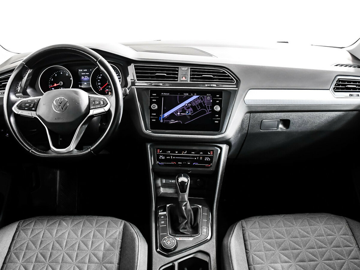 Volkswagen Tiguan с пробегом — 2020 год. Фото: #10