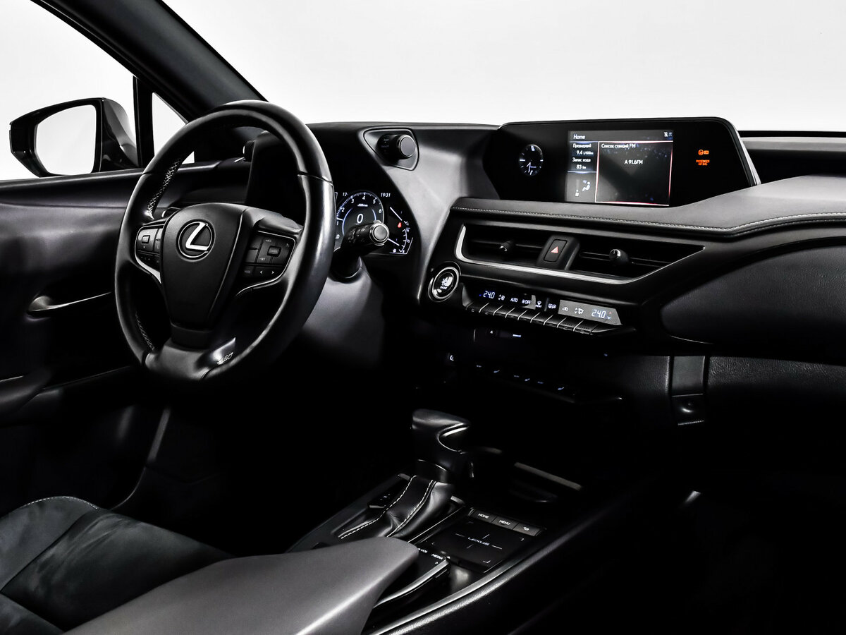 Lexus UX с пробегом — 2021 год. Фото: #7