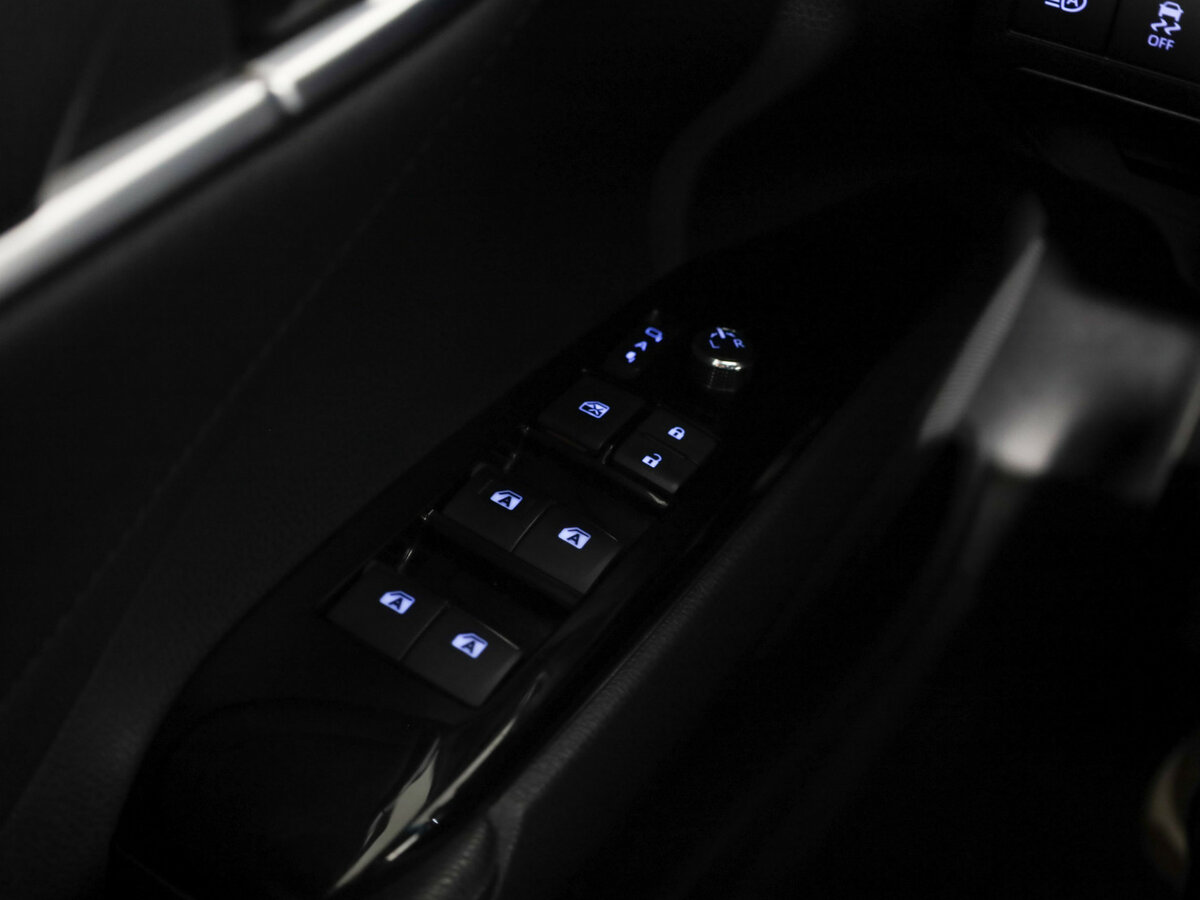 Toyota Camry с пробегом — 2021 год. Фото: #18