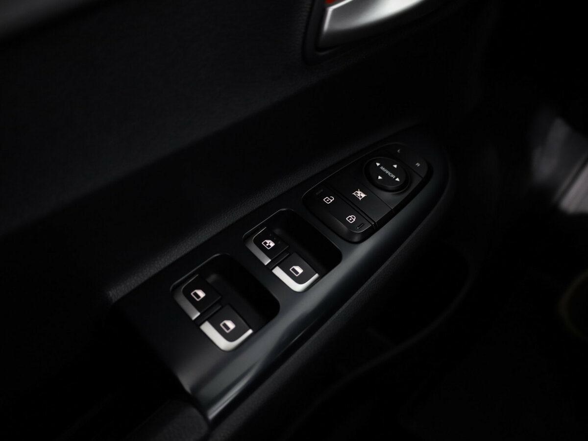 Kia Rio с пробегом — 2017 год. Фото: #22