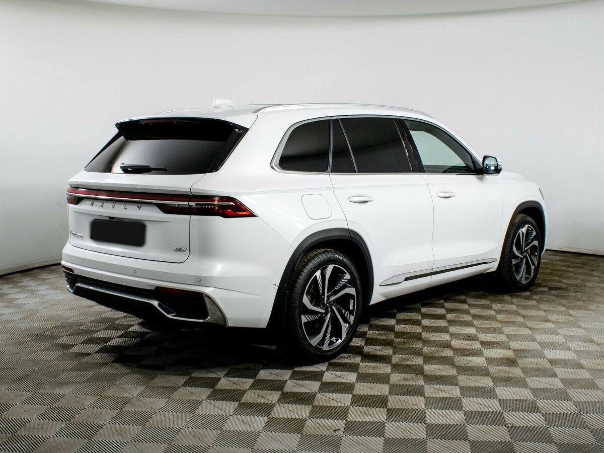 Geely Monjaro с пробегом — 2023 год. Фото: #4