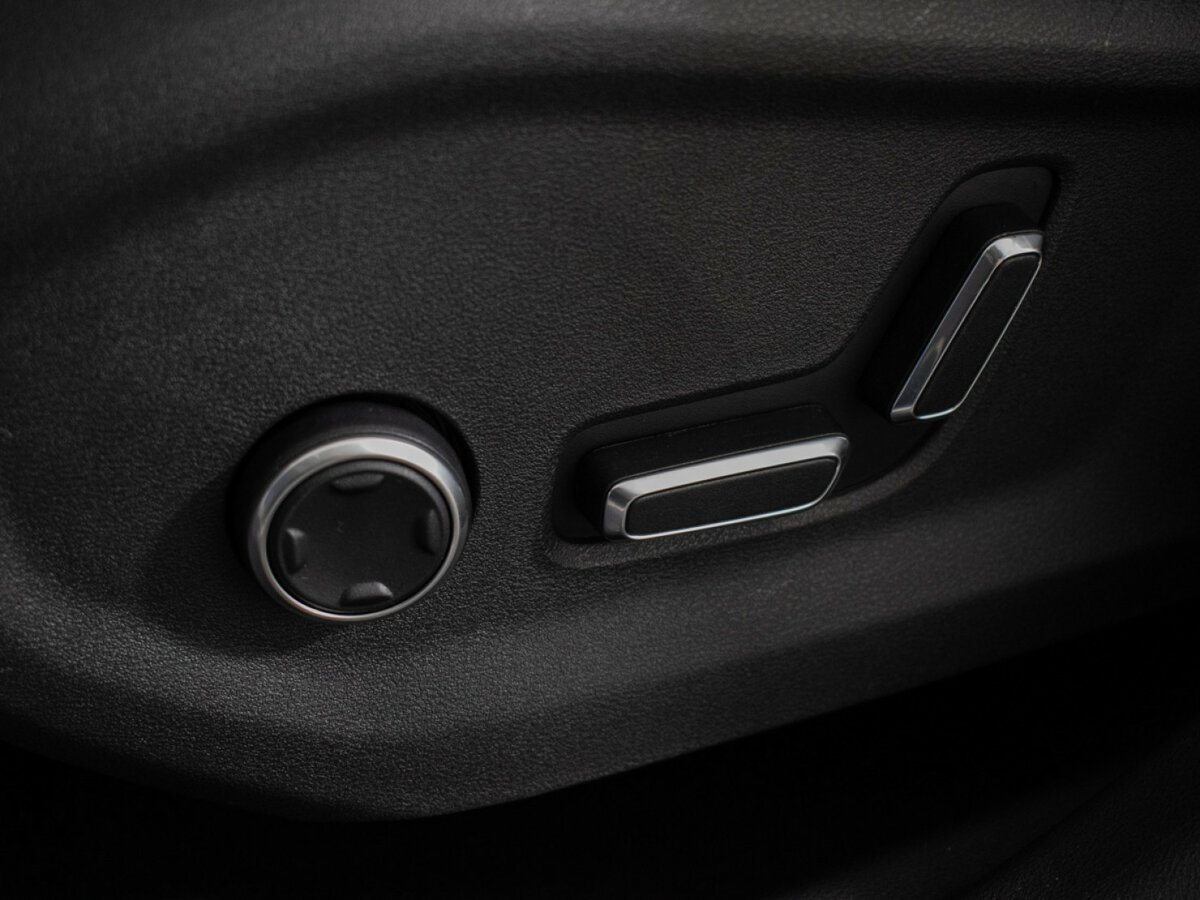 Geely Monjaro с пробегом — 2023 год. Фото: #16