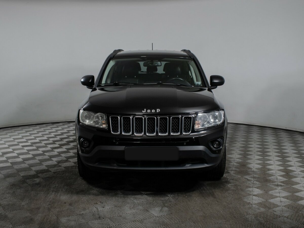 Jeep Compass с пробегом — 2012 год. Фото: #1