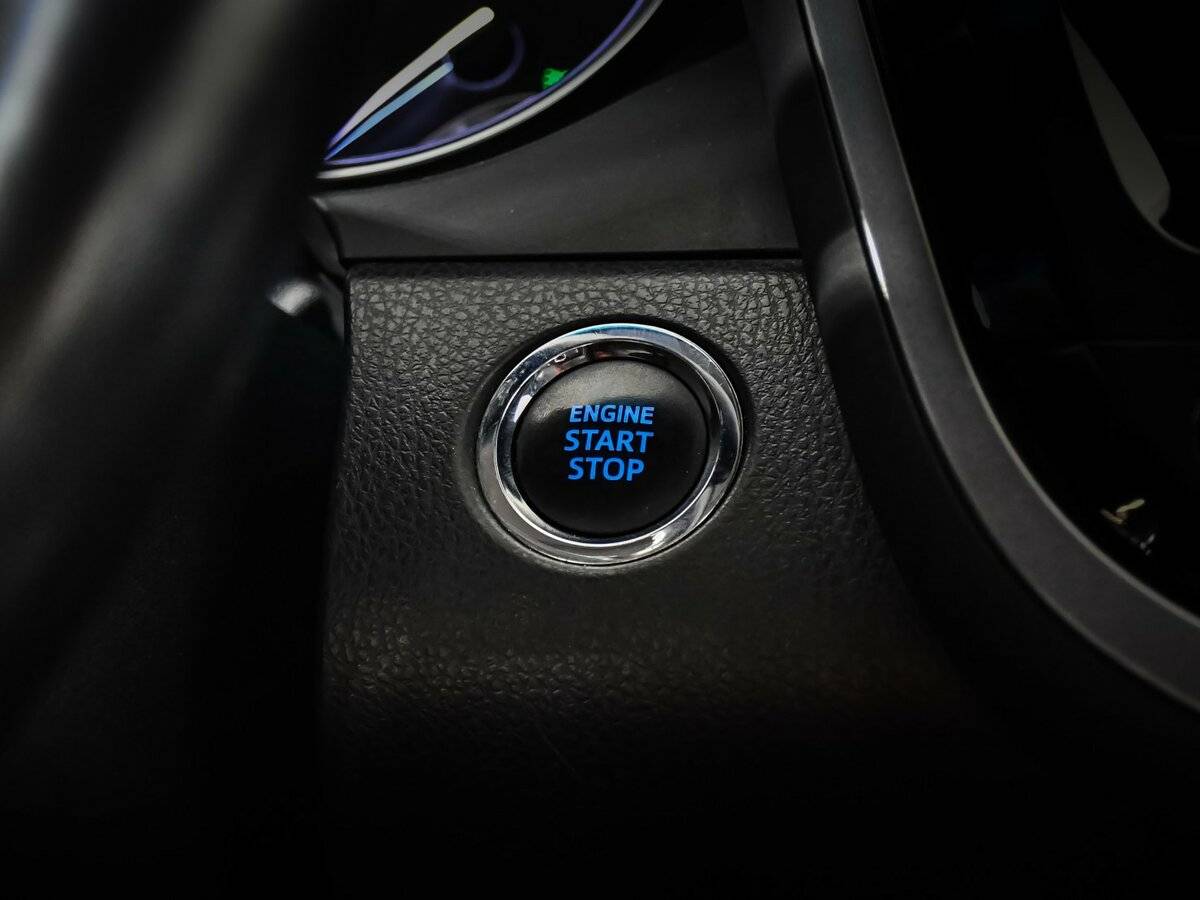 Toyota Camry с пробегом — 2021 год. Фото: #16