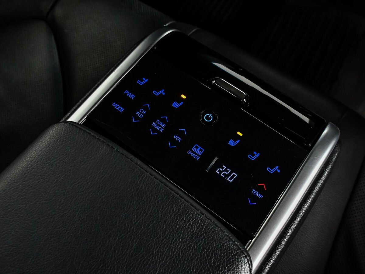 Toyota Camry с пробегом — 2021 год. Фото: #20