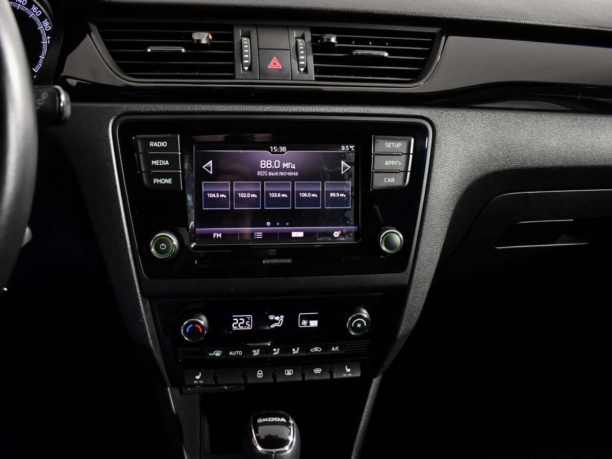 Skoda Rapid с пробегом — 2018 год. Фото: #19